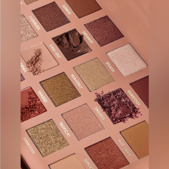 Ciaté London Brazilian Glow Eyeshadow Palette 24-Pan - Picture 7 of 16